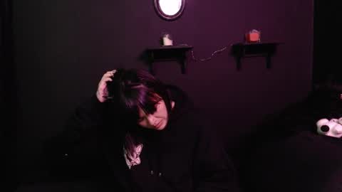 Snapshot of amber_rouss chatting on December 18, 1:55 am ROUSS online show from December 18, 1:55 am