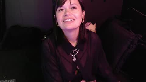 Snapshot of amber_rouss chatting on January 9, 11:50 pm ROUSS online show from January 9, 11:50 pm