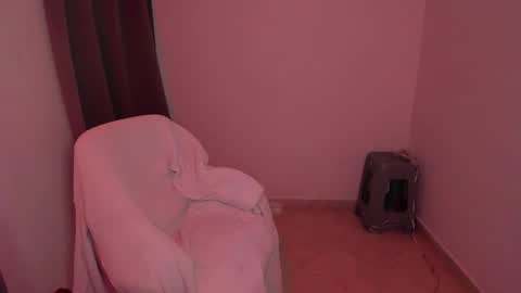 Snapshot of amber_smith20 chatting on November 5, 11:05 pm find me here --- online show from November 5, 11:05 pm