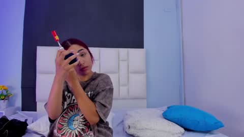 Amber Baker  online show from December 29, 5:33 pm