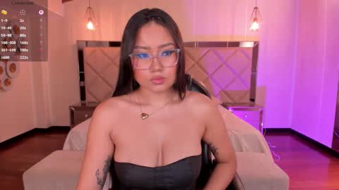 Amber  online show from November 18, 3:01 am