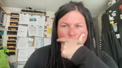 ambermoss7 online show from April 23, 5:59 pm