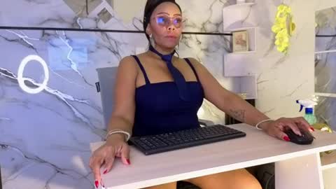   online show from July 29, 6:39 pm