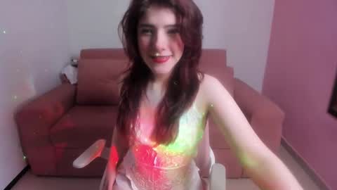 Snapshot of amberpixie_ chatting on December 1, 9:53 pm Amber online show from December 1, 9:53 pm