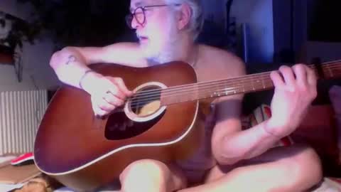 Amberr11 online show from December 14, 11:42 pm