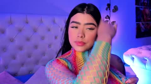 Snapshot of amberr_rousse chatting on September 29, 12:10 pm MISS AMBERR online show from September 29, 12:10 pm