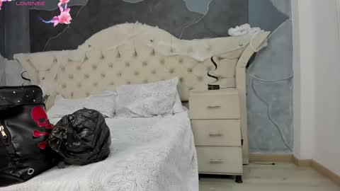 Amber Grey online show from October 12, 12:48 pm