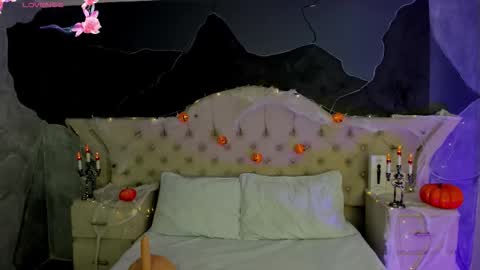 Amber Grey online show from October 13, 5:57 pm