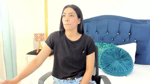 Amber  online show from July 4, 3:40 pm