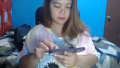 Marie online show from April 24, 6:43 pm