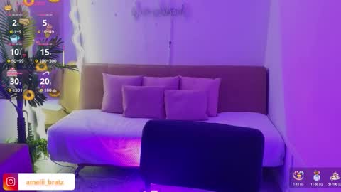 AMELIA online show from October 31, 11:00 am