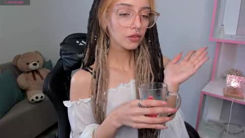 Snapshot of ameli_shell chatting on November 20, 12:55 am Ameli online show from November 20, 12:55 am