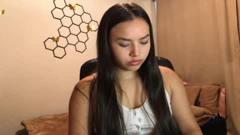 Amelia online show from November 5, 2:39 pm