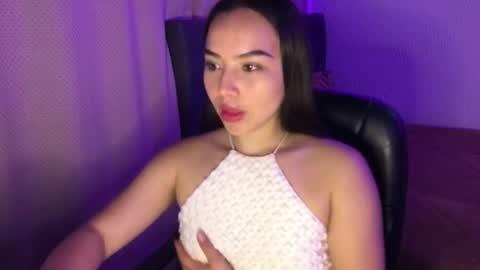 Amelia online show from June 7, 7:28 pm