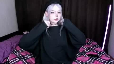 Snapshot of amelia__miller chatting on October 14, 11:44 am Amelia online show from October 14, 11:44 am