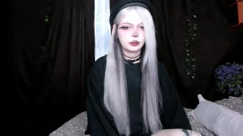 Snapshot of amelia__miller chatting on November 16, 5:57 am Amelia online show from November 16, 5:57 am