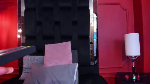 Snapshot of amelia_adms chatting on November 25, 4:40 pm Amelia Adams online show from November 25, 4:40 pm