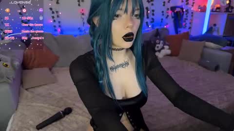 Snapshot of amelia_aley_ chatting on December 16, 11:04 am Amelia Aley online show from December 16, 11:04 am