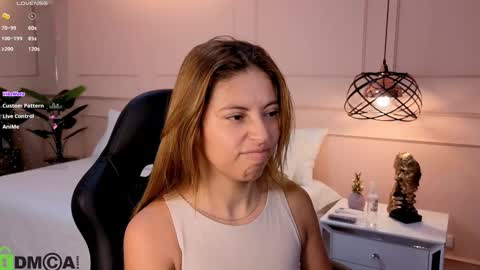 AMELIA online show from December 15, 11:25 am