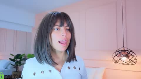 AMELIA online show from January 15, 11:48 am