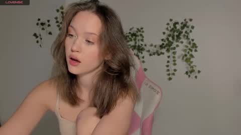 Snapshot of amelia_lein chatting on September 14, 12:21 am Your Amelia online show from September 14, 12:21 am