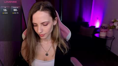 amelia_meili online show from April 2, 1:31 pm