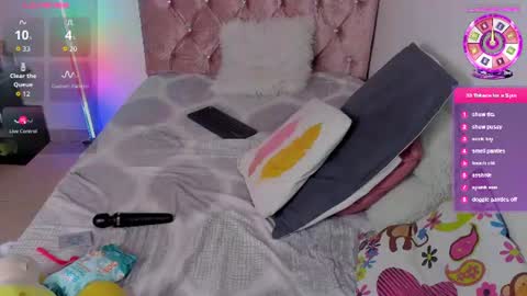 Amelia online show from July 24, 9:24 pm