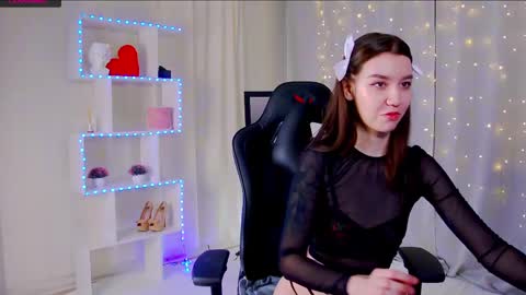 Anna online show from March 11, 3:05 am