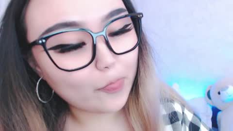 Snapshot of amelia_sunlight chatting on May 29, 5:44 pm Amelia online show from May 29, 5:44 pm
