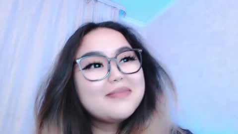 Snapshot of amelia_sunlight chatting on June 14, 3:25 pm Amelia online show from June 14, 3:25 pm