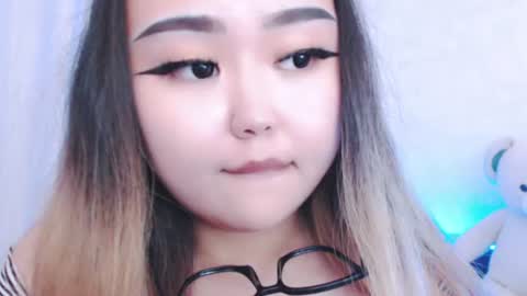 Snapshot of amelia_sunlight chatting on June 27, 4:12 pm Amelia online show from June 27, 4:12 pm
