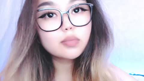 Snapshot of amelia_sunlight chatting on July 18, 9:18 pm Amelia online show from July 18, 9:18 pm
