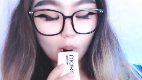 Snapshot of amelia_sunlight chatting on July 29, 5:22 pm Amelia online show from July 29, 5:22 pm