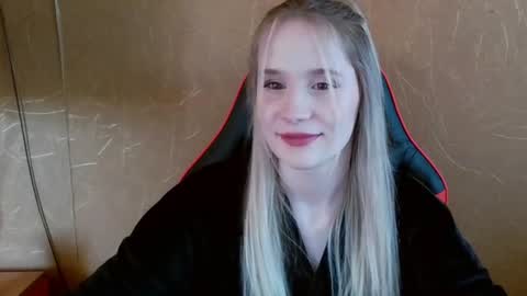 Snapshot of ameliaa333 chatting on July 2, 2:56 pm Amelia online show from July 2, 2:56 pm