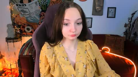 Snapshot of ameliamalina chatting on December 9, 5:51 am Amelia online show from December 9, 5:51 am