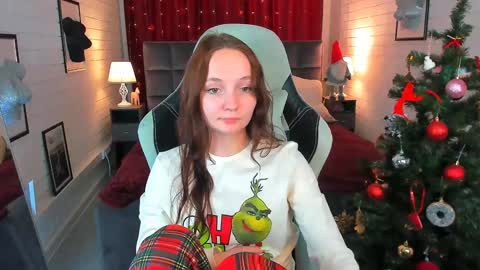 Snapshot of ameliamalina chatting on December 15, 11:34 am Amelia online show from December 15, 11:34 am