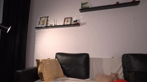 Amelia   online show from February 1, 3:32 pm