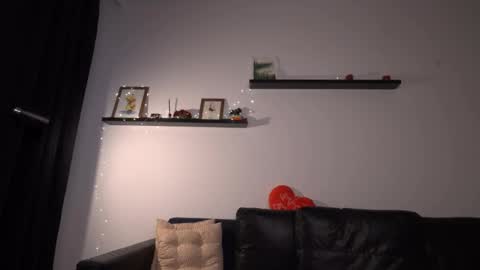 Amelia   online show from February 15, 2:58 pm