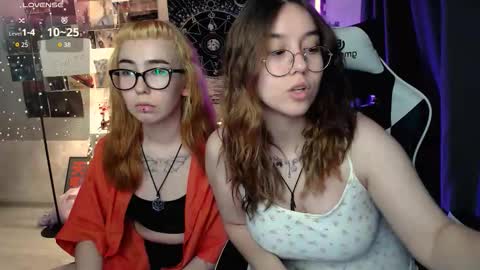 Snapshot of ameliameadd chatting on September 16, 7:53 am Amelia online show from September 16, 7:53 am