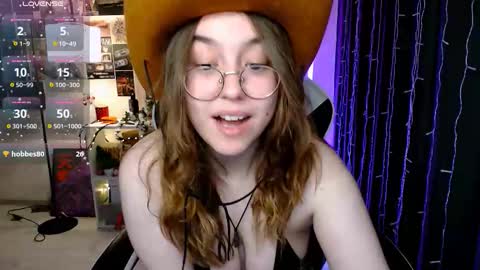 Amelia online show from March 10, 1:05 pm