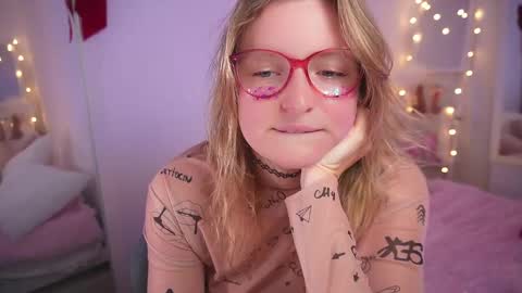 Amelia online show from March 1, 4:44 pm