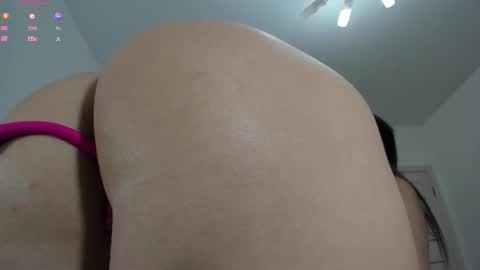 Snapshot of amelie_25 chatting on November 20, 11:48 pm amelie_25 online show from November 20, 11:48 pm