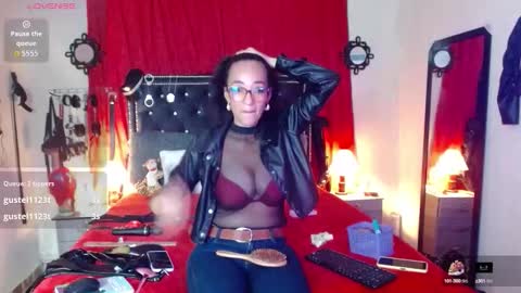 amelie__martinez online show from September 14, 8:19 pm