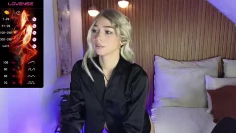 Isabella online show from January 23, 3:48 am