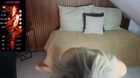 Isabella online show from March 10, 7:32 am