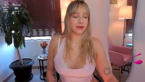 Amelie Graham online show from June 21, 5:04 pm