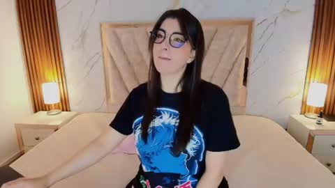 Snapshot of ameliie_saenz chatting on June 20, 11:57 am Ameli online show from June 20, 11:57 am