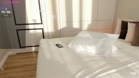 Amelina Love online show from December 18, 8:20 am