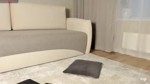 Amelina Love online show from October 16, 12:33 am