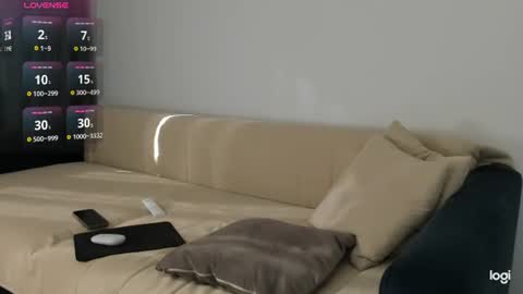 Amelina Love online show from July 25, 2:31 am